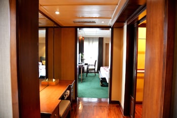 Presidential Suite, 1 Bedroom, Bathtub