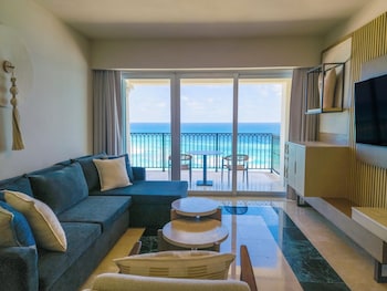 Master Suite Ocean Front