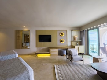 Royal Suite Doble Hot Tub adults only +18