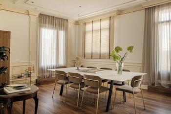 Master Suite Terrace Red Level (2+1)