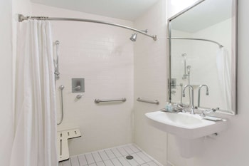 Room, 1 King Bed, Accessible, Non Smoking