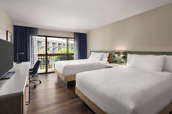 Room, 2 Queen Beds, Balcony, Pool View
