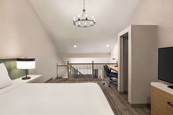 Suite, 1 King Bed