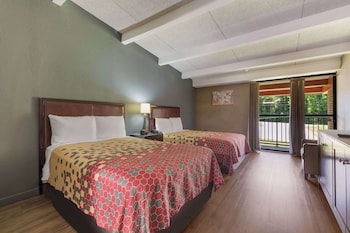 Standard Room, 2 Double Beds, Smoking