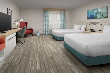 Room, 2 Queen Beds, Accessible (Roll-In Shower)