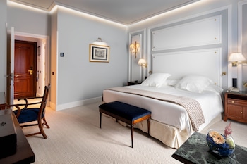 Superior "The Wellington Club" Access