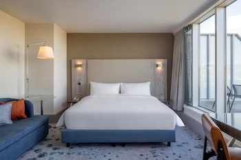Junior Suite, 1 King Bed (Deluxe)