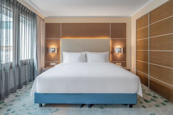 Junior Suite, 1 King Bed with Sofa bed, Balcony