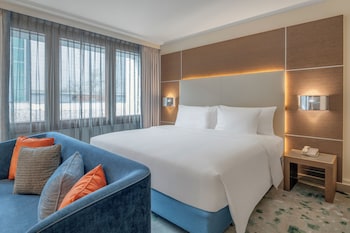 Junior Suite, 1 King Bed with Sofa bed, Balcony