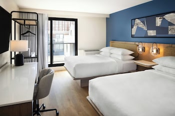 Room, 2 Queen Beds, Non Smoking (Hearing Accessible)