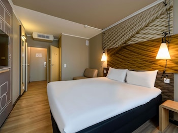 Standard Room, 1 Double Bed