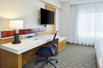 Suite, 1 Bedroom (Hearing Accessible)