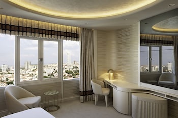 Premium Room, 1 King Bed