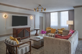 Luxury Suite (Gables)
