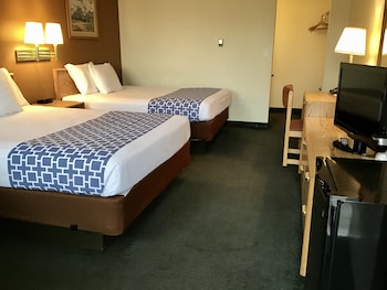 Room, 2 Queen Beds, Non Smoking