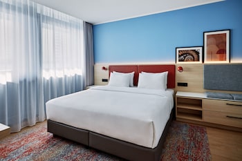 Superior Studio, 1 King Bed with Sofa bed, Kitchen