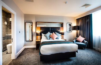 Standard Room, 1 Queen Bed