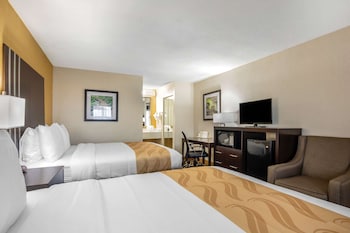 Economy Room, 2 Queen Beds, Smoking