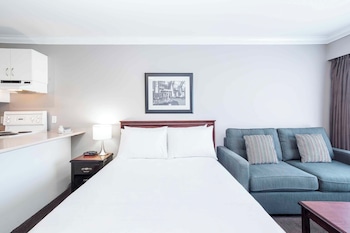Studio, 1 Queen Bed with Sofa bed, Kitchen