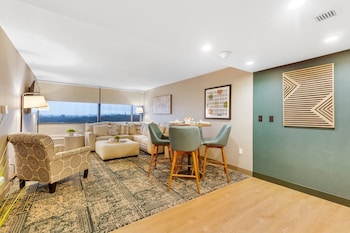 Executive Suite, 1 King Bed with Sofa bed