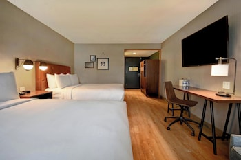 Room, 2 Queen Beds (Mobility/Hearing Access, Roll-In Shwr)