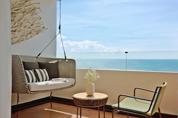 One Bedroom Sea View Suite