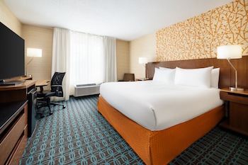 Room, 1 King Bed (Mobility/Hearing Access, Roll-In Shwr)