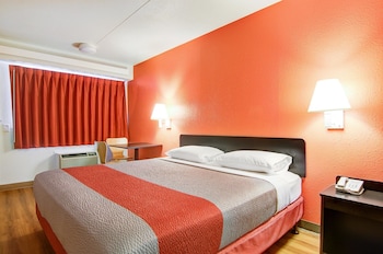 Standard Room, 1 King Bed, Smoking