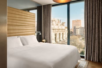 Suite, 1 King Bed