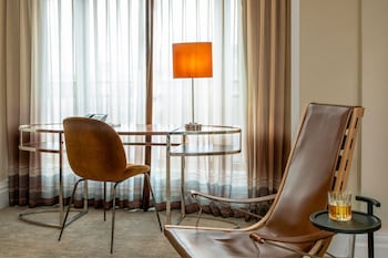 Suite (Green Park)