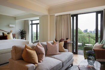 Suite, Park View