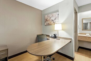 Superior Room, 1 King Bed (Smoke Free)