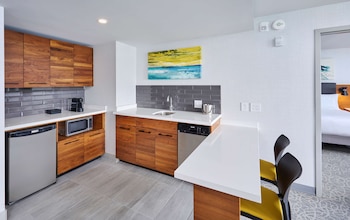 Suite, 2 Queen Beds, Accessible (Mobility & Hearing, Roll-In Shower)