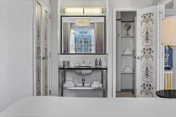 Suite, 1 Bedroom (Balcony)