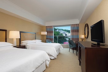 Room, 2 Double Beds, Partial Ocean View (Balcony)