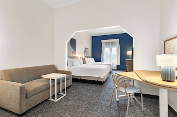 Suite, 2 Queen Beds