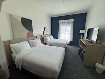 Room, 2 Queen Beds, Accessible (Hearing)