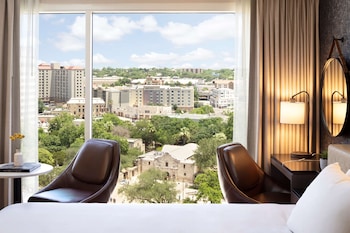 Room, 2 Queen Beds (Alamo View)