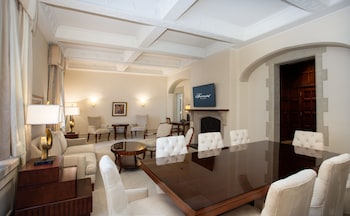 Wild Rose Suite, 1 Bedroom, City or Courtyard View