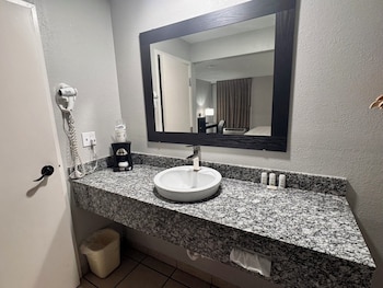 Deluxe Suite, 1 King Bed, Non Smoking