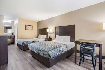Standard Room, 2 Queen Beds, Smoking