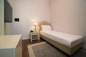 Room (Individual)