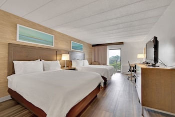 Standard Room, 2 Queen Beds, River View