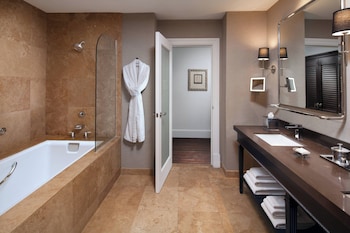 Superior Room, 1 King Bed (Mobility Accessible, Tub)