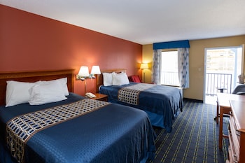 Standard Double Room, 2 Double Beds, Smoking