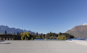 Standard Room, 2 Queen Beds, Balcony, Mountain View