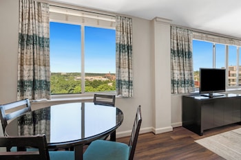 Room, 1 Bedroom (Potomac, King)