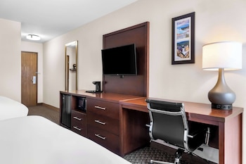 Room, 2 Queen Beds, Non Smoking