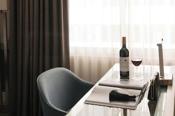 King Hilton Deluxe