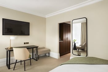 Deluxe Room, 1 King Bed